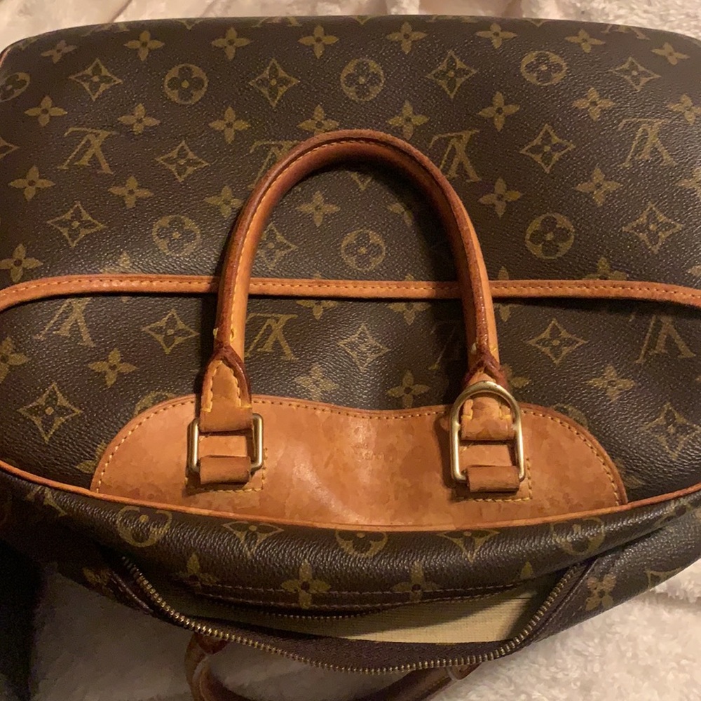 Louis Vuitton Deauville, Made in Paris, France. $595 Good condition. - Picture 6 of 10